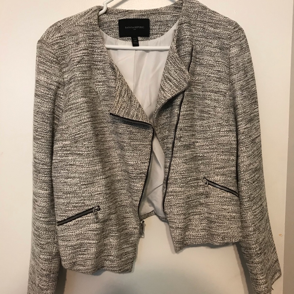 BANANA REPUBLIC BLACK & WHITE BLAZER